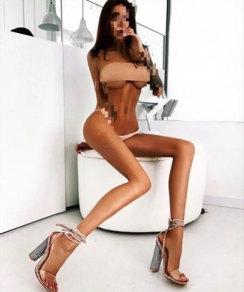 Моя страсть к провокации и желание удовлетворить тебя безграничны. 🌹
У меня есть все, что нужно для погружения в мир наслаждения - красивое тело, утонченные манеры и умение создавать свою атмосферу. Фото, отзывы и ласковые слова моих клиентов говорят сами за себя. Живу в Москве 🌃и всегда готова сделать встречу, которую ты никогда не забудешь.
Услуги, которые я предоставляю, абсолютно конфиденциальны, и мои клиенты знают об этом. Я знаю, как разбудить твое воображение и сделать твои фантазии реальностью. Вместе мы погрузимся в мир наслаждения и ласки, который оставит тебя счастливым и удовлетворенным.
💋Ты готов окунуться в океан наслаждения? Тогда позвони мне прямо сейчас и я сделаю твои мечты ярче и интереснее!📞 Аня